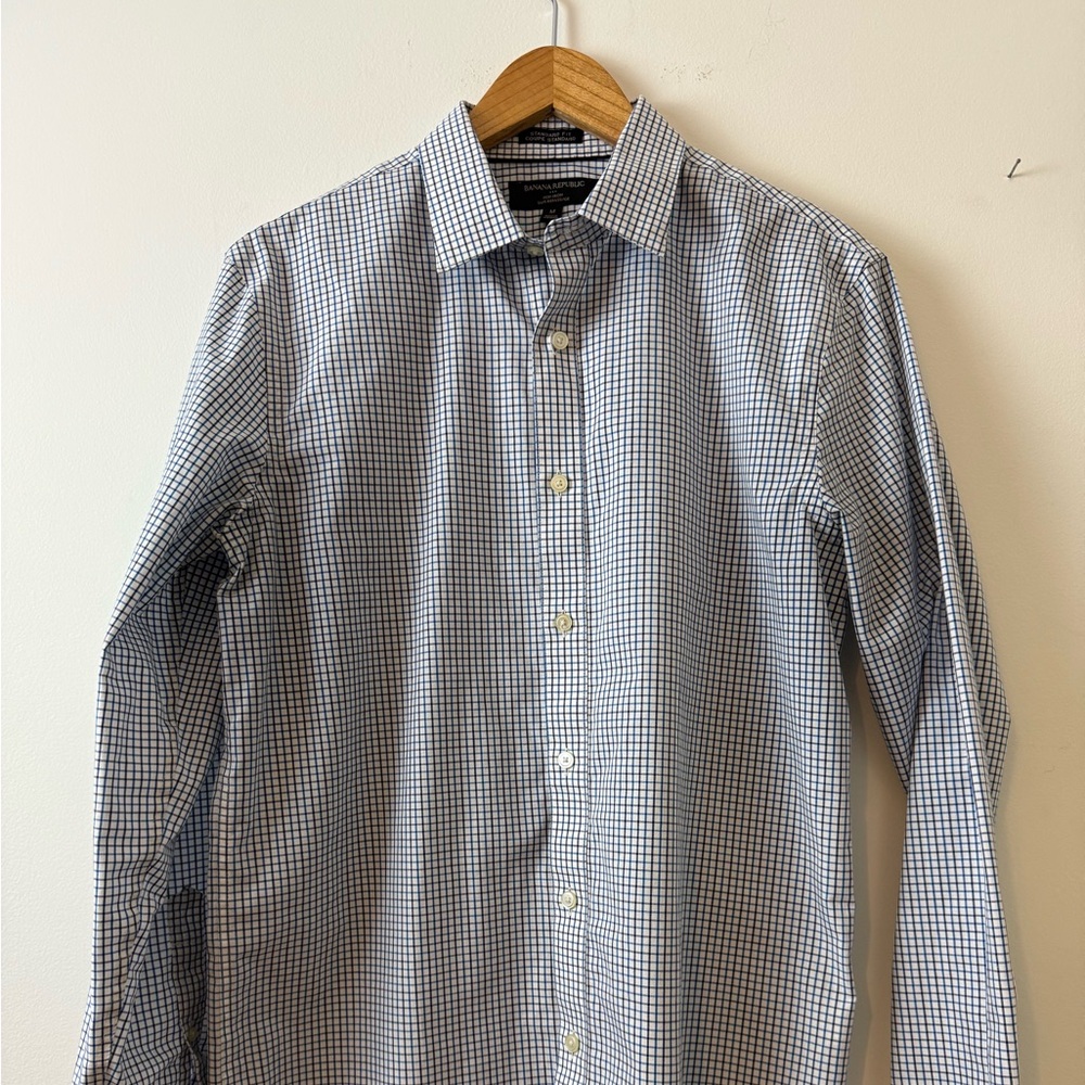 Banana Republic Men’s Blue Check Button-Down Shirt | Non-Iron | Medium,